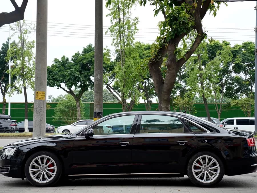 Audi A8