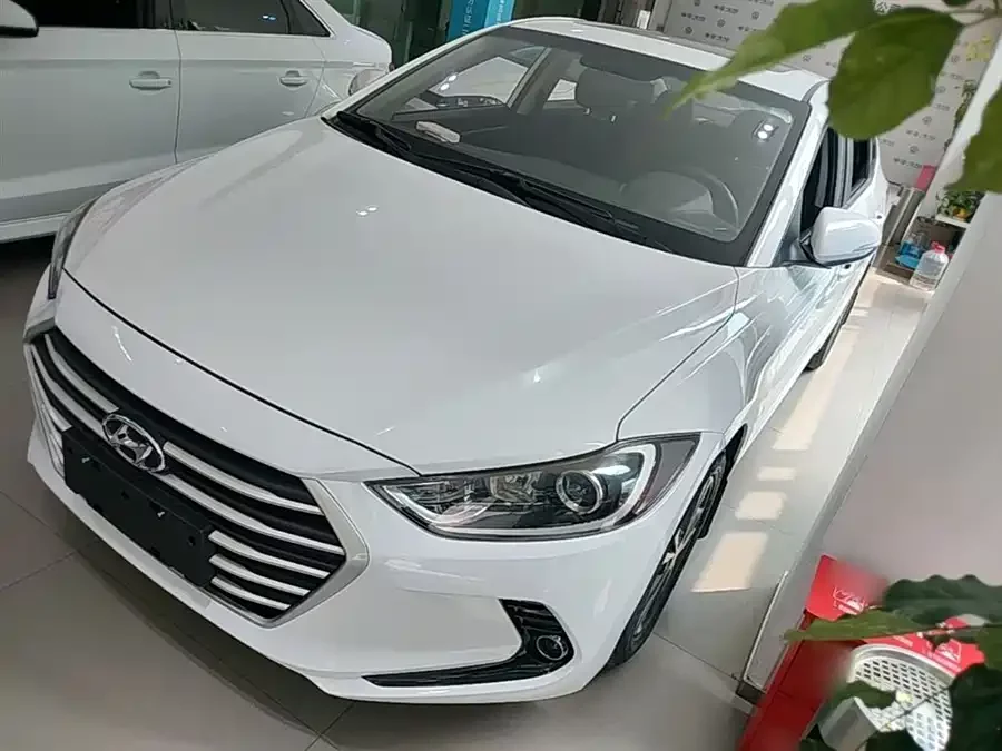 Hyundai elantra