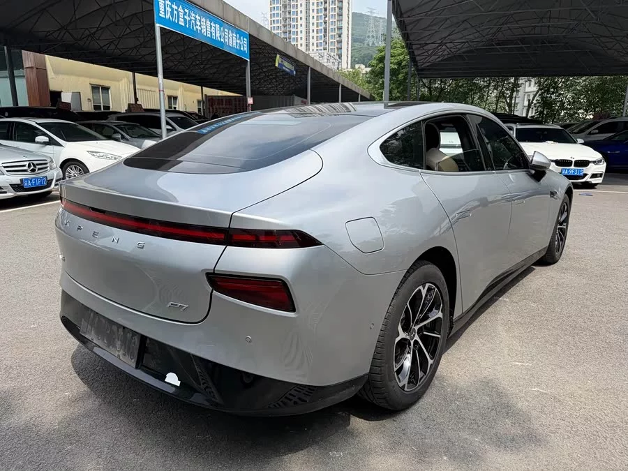 Xpeng P7