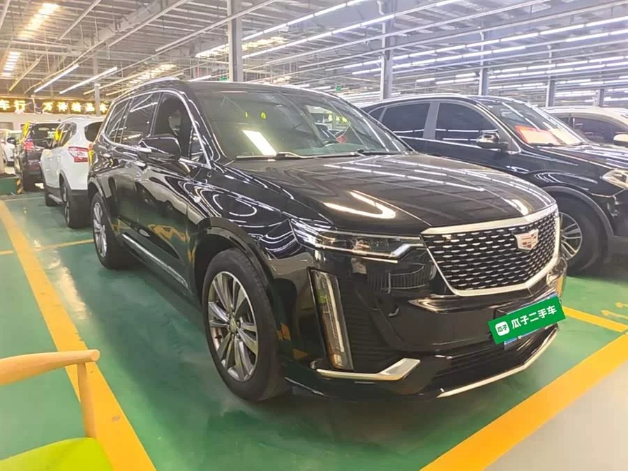 Cadillac XT6