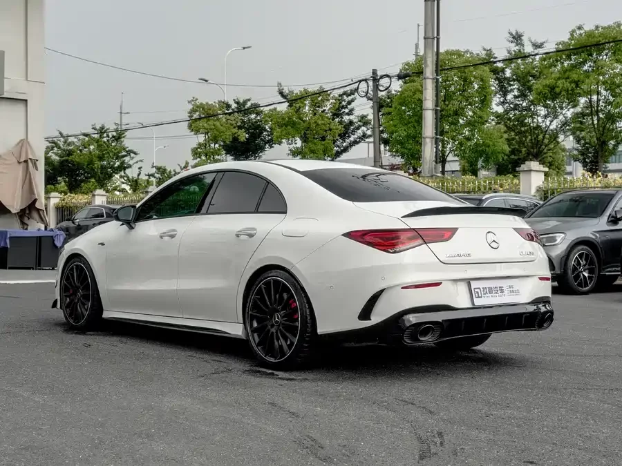 Mercedes Benz CLA AMG