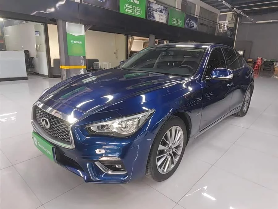 Infiniti Q50L