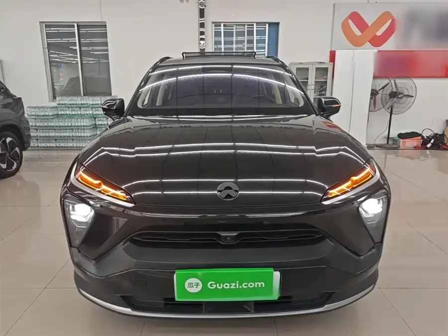 NIO ES6