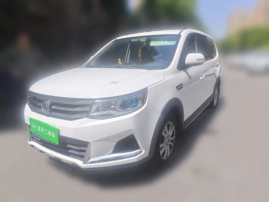 Dongfeng Fengxing SX6