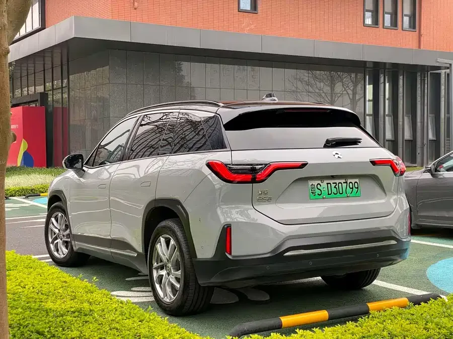 NIO ES6