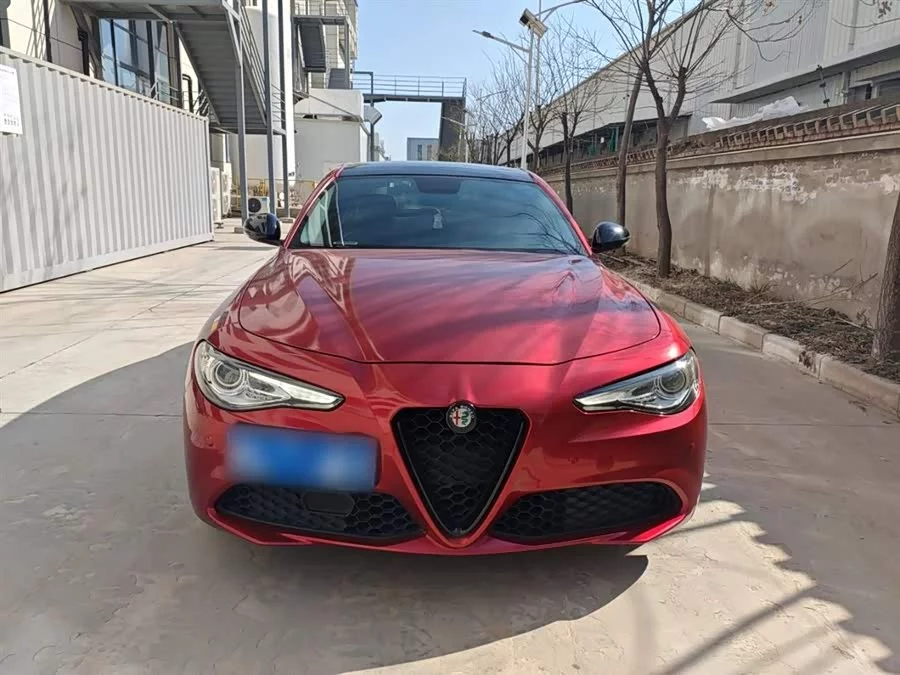 Alfa Romeo Giulia