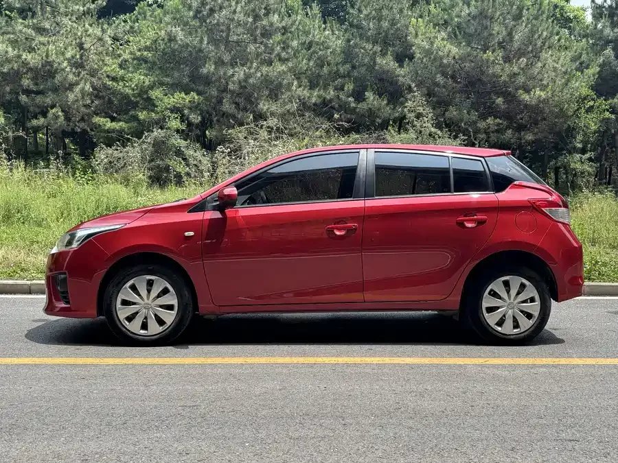 Toyota YARiS L