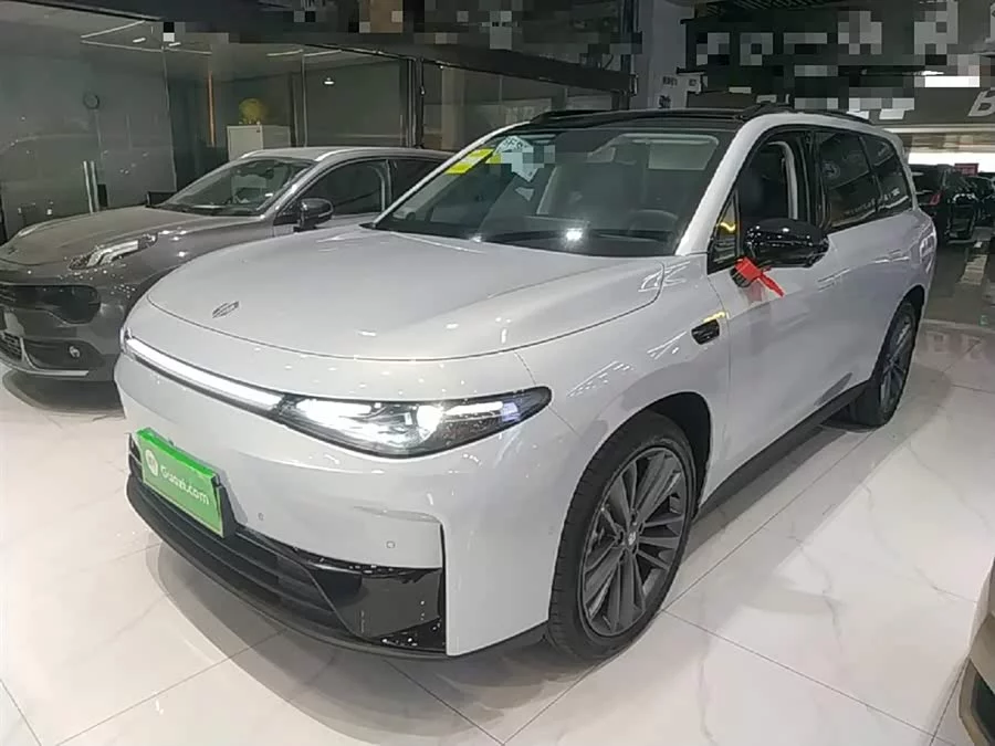 Leapmotor C16