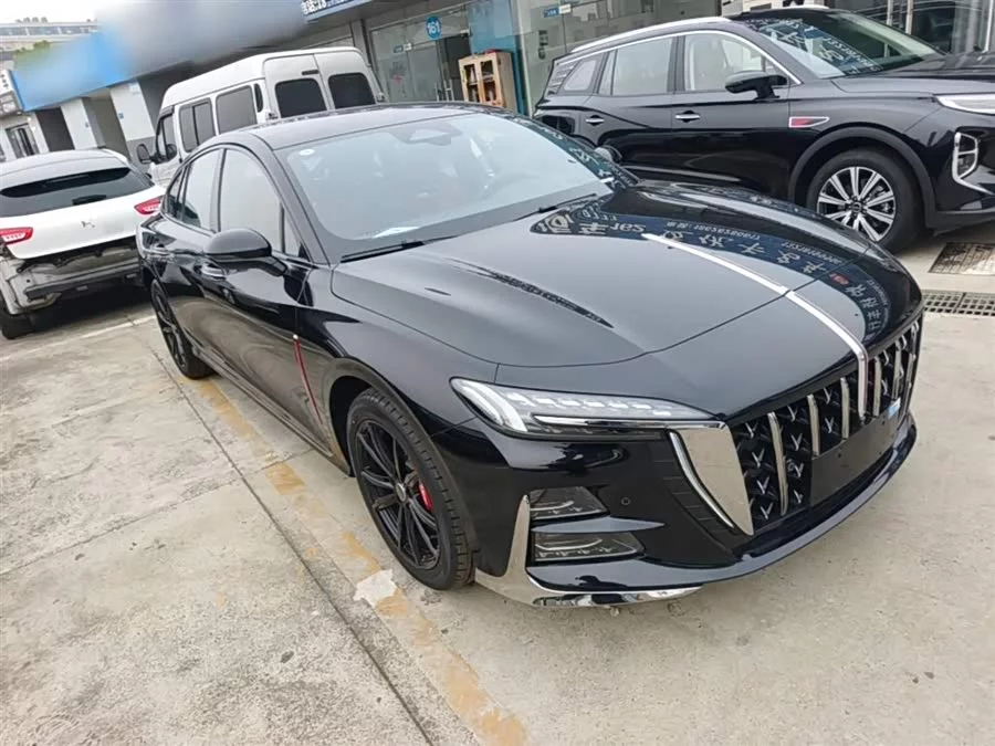 Hongqi H6
