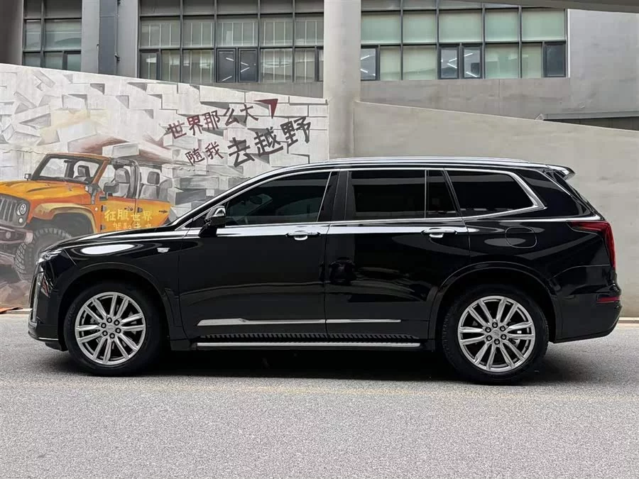 Cadillac XT6