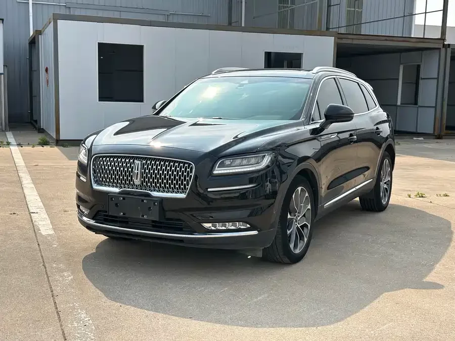 Lincoln Navigator