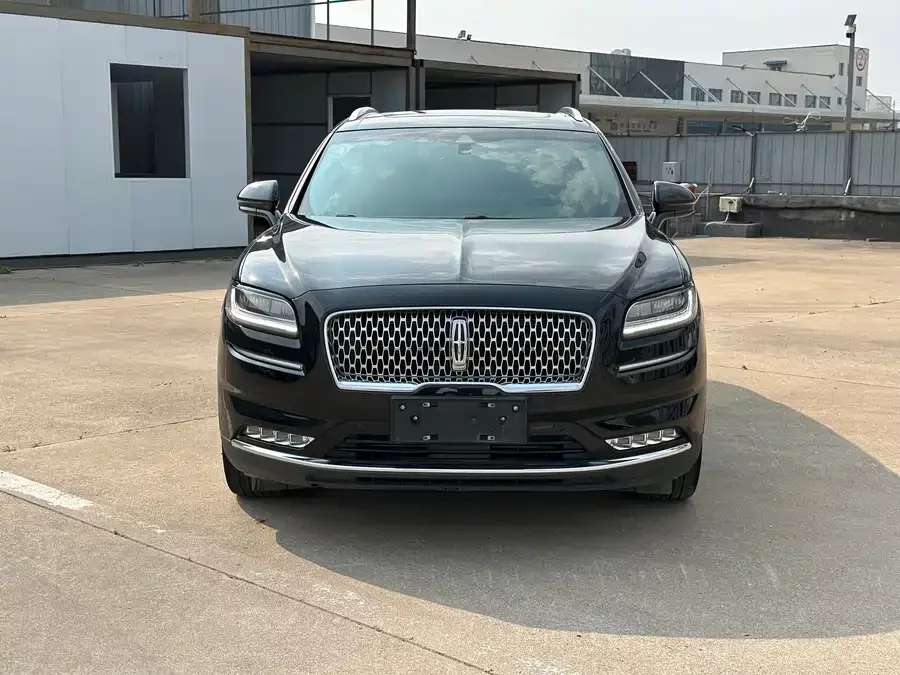 Lincoln Navigator