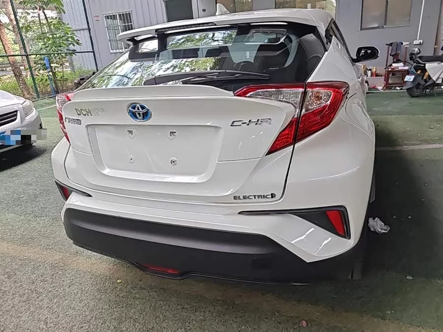 Toyota C-HR EV