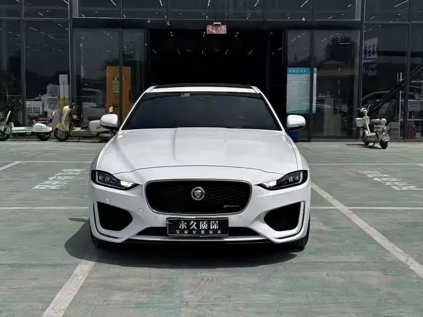 Jaguar XEL