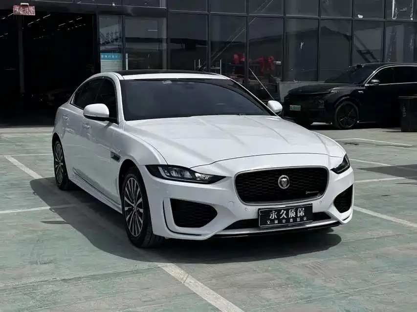 Jaguar XEL