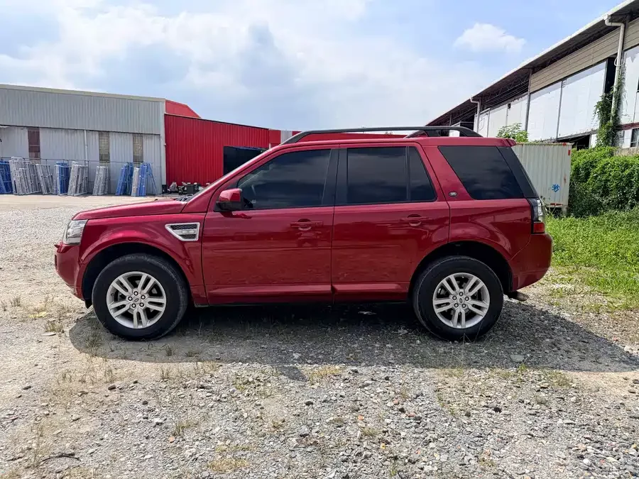 Land Rover Freelander 2