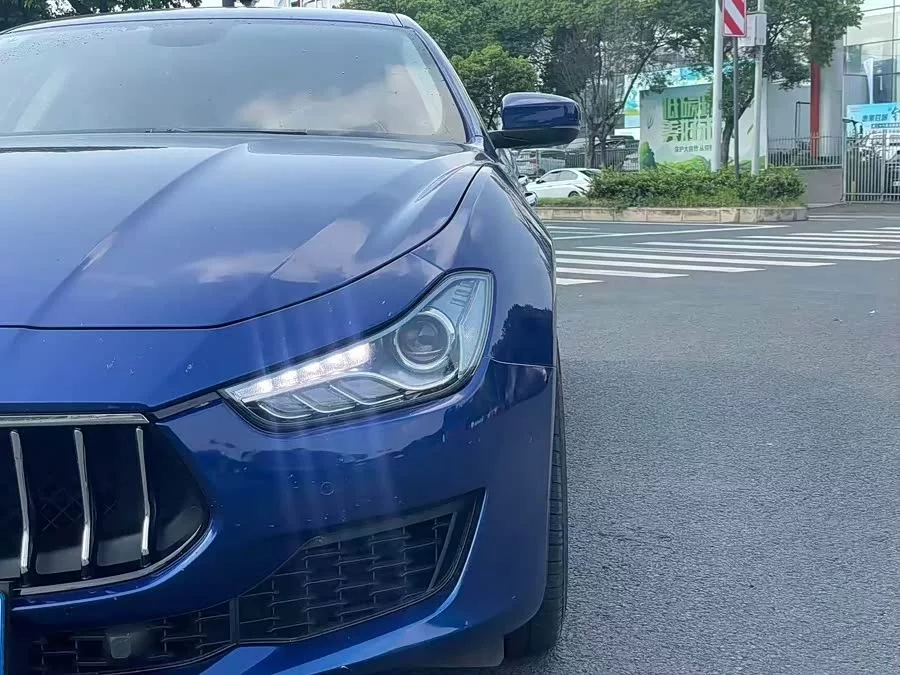Maserati Ghibli