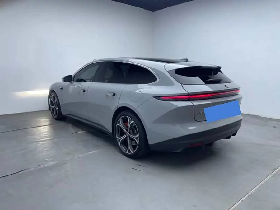NIO ET5T