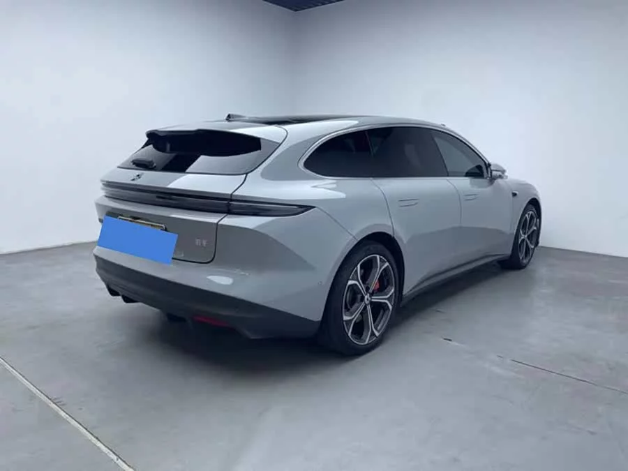 NIO ET5T
