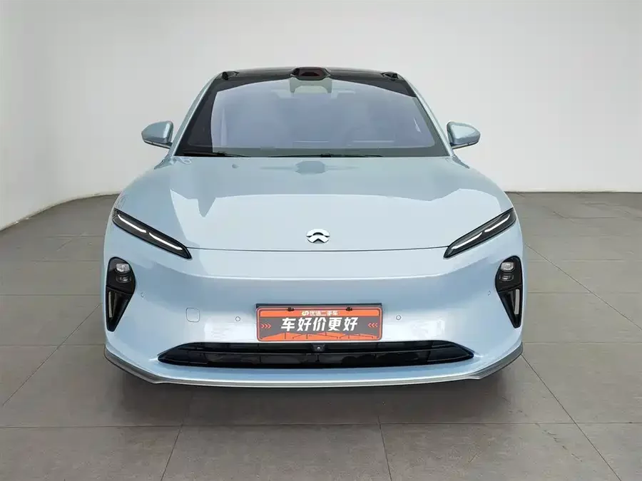 NIO ET5