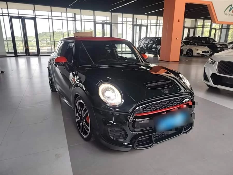 MINI JCW