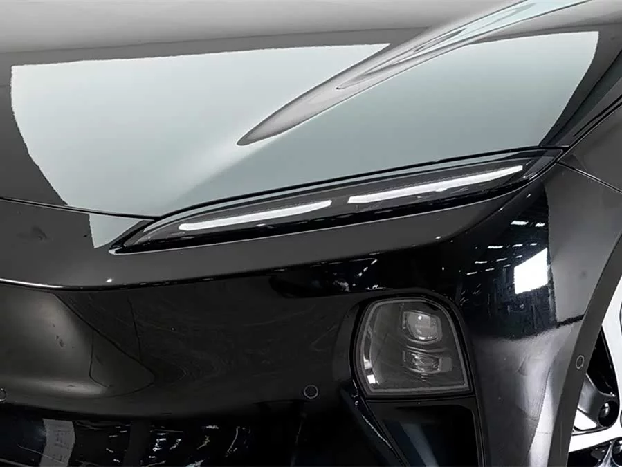 NIO ET5