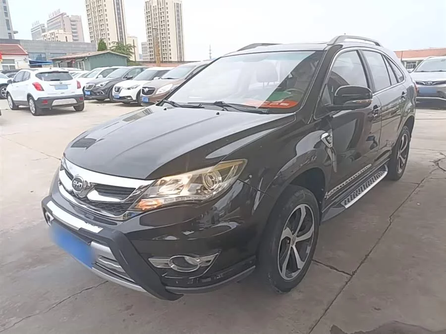 BYD S7