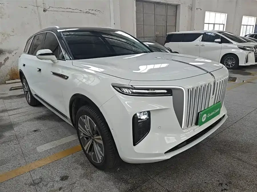Hongqi E-HS9