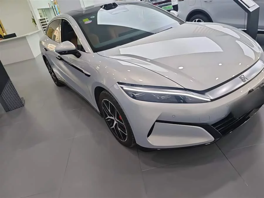 BYD Han L