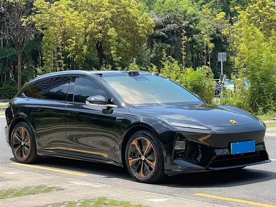 NIO ET5T