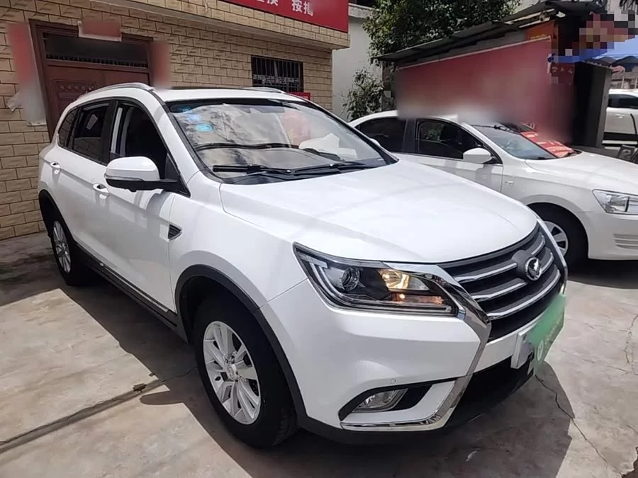 BAIC S6