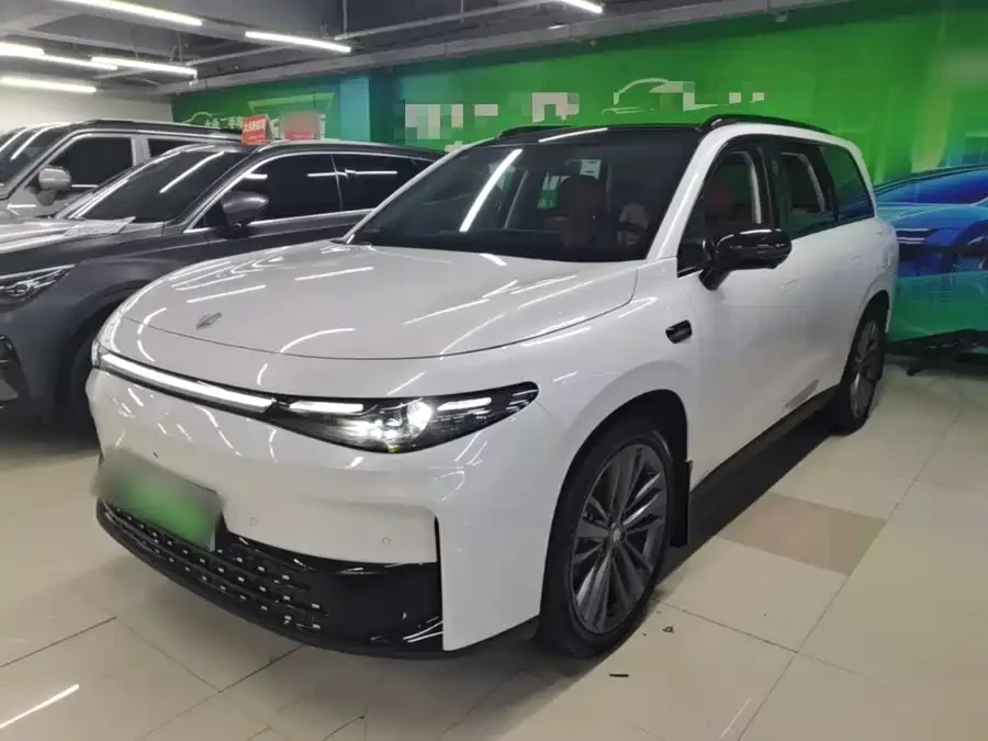 Leapmotor C16