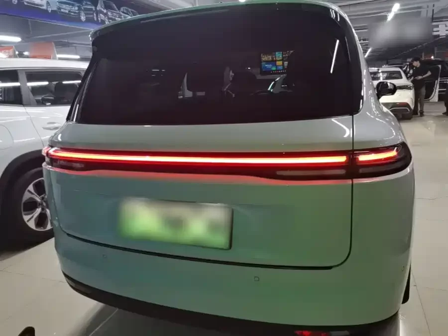 Leapmotor C16