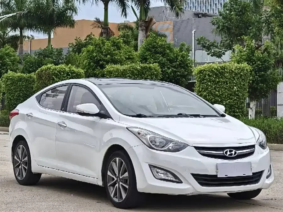 Hyundai Elantra