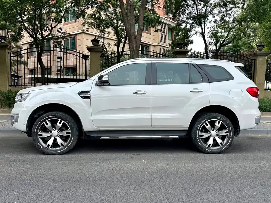 Ford Everest