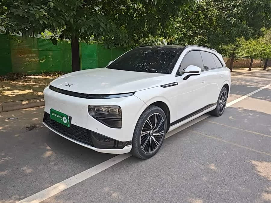 Xpeng G9