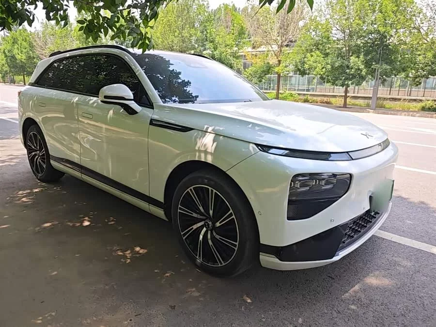 Xpeng G9