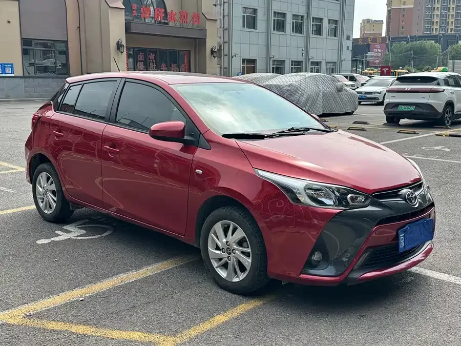 Toyota YARiS L