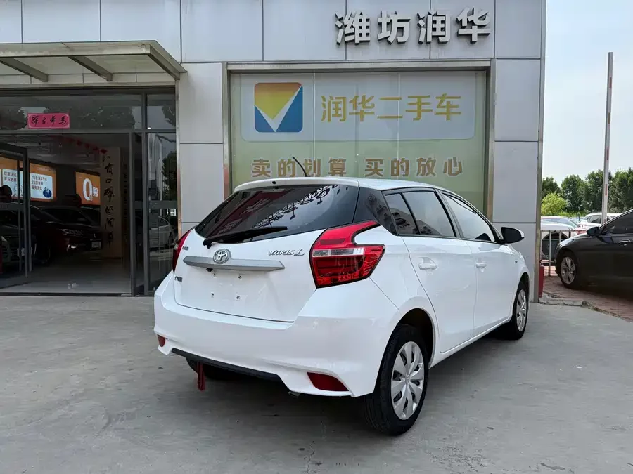Toyota YARiS L