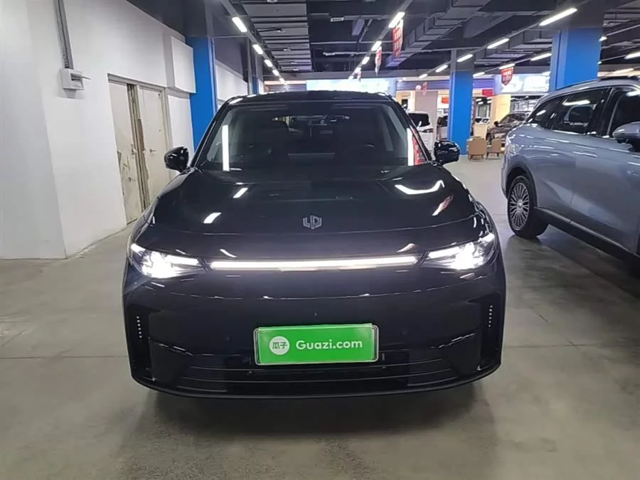 Leapmotor C10