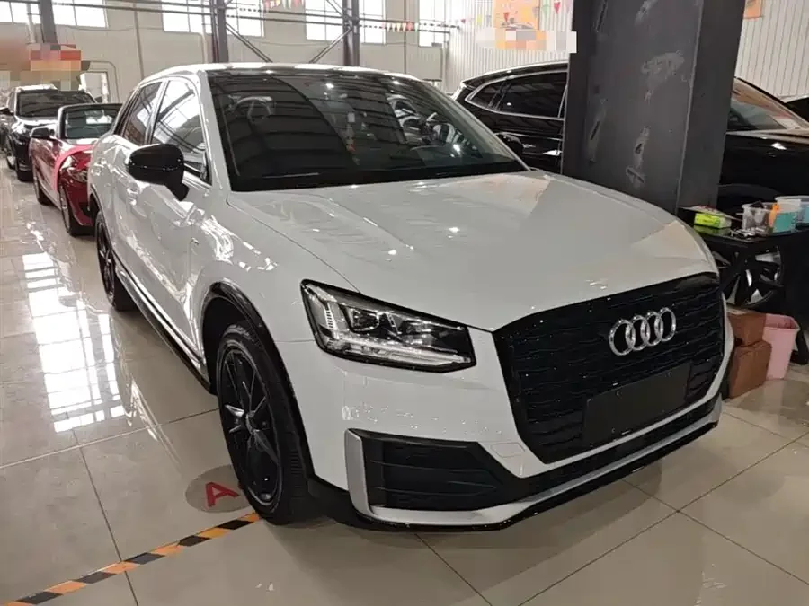 Audi Q2L