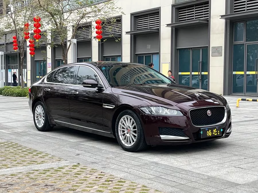 Jaguar XFL