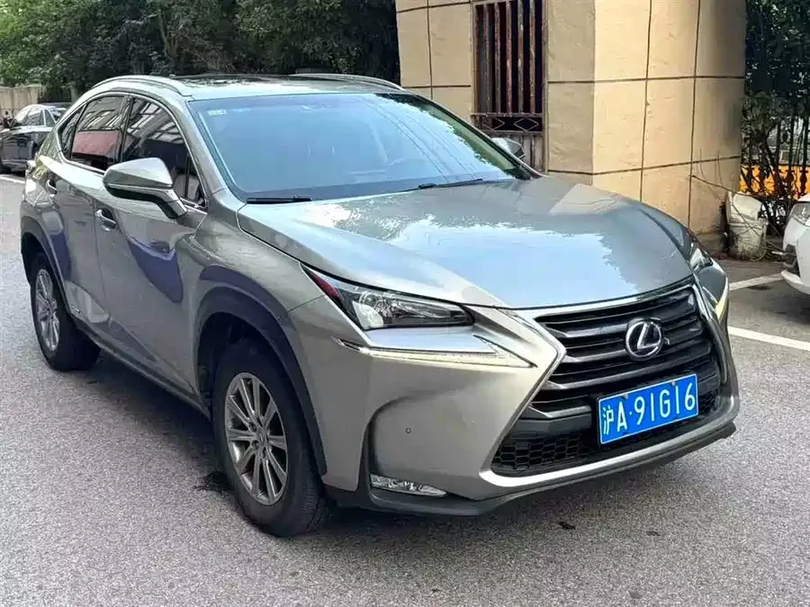 Lexus NX