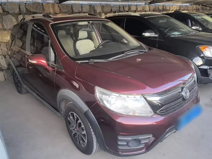 Dongfeng Jingyi XV