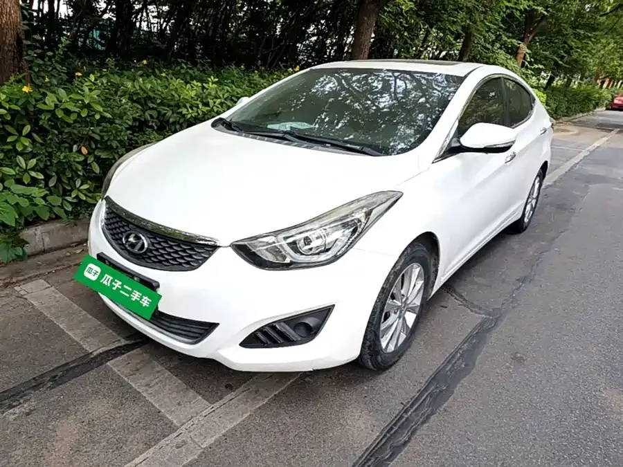 Hyundai Elantra