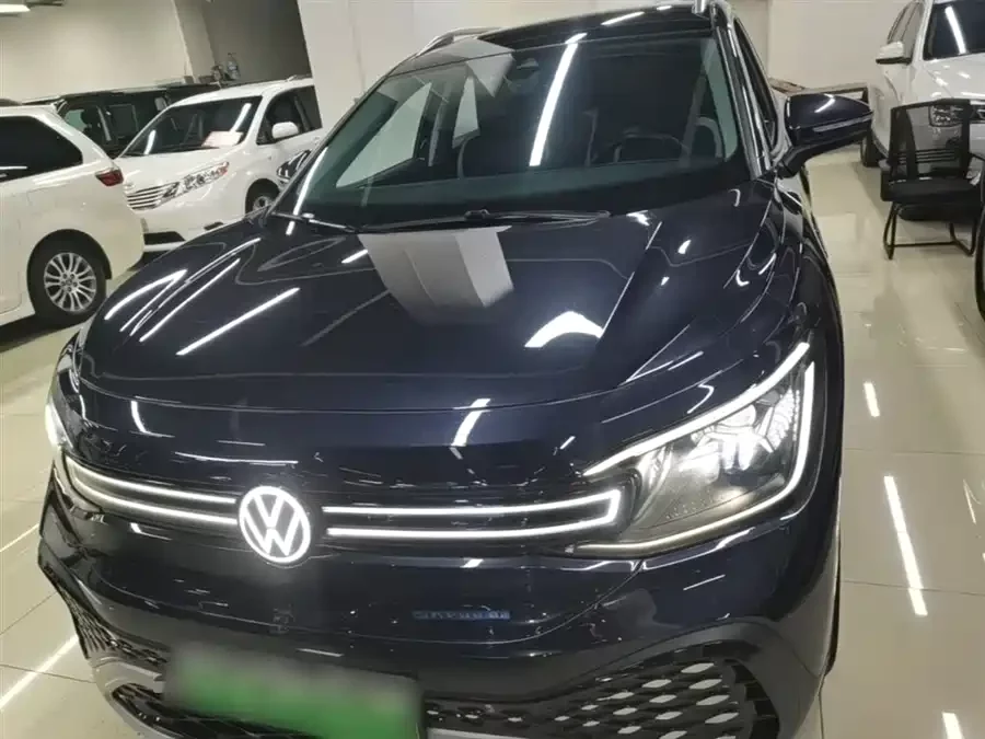 Volkswagen ID.6 CROZZ