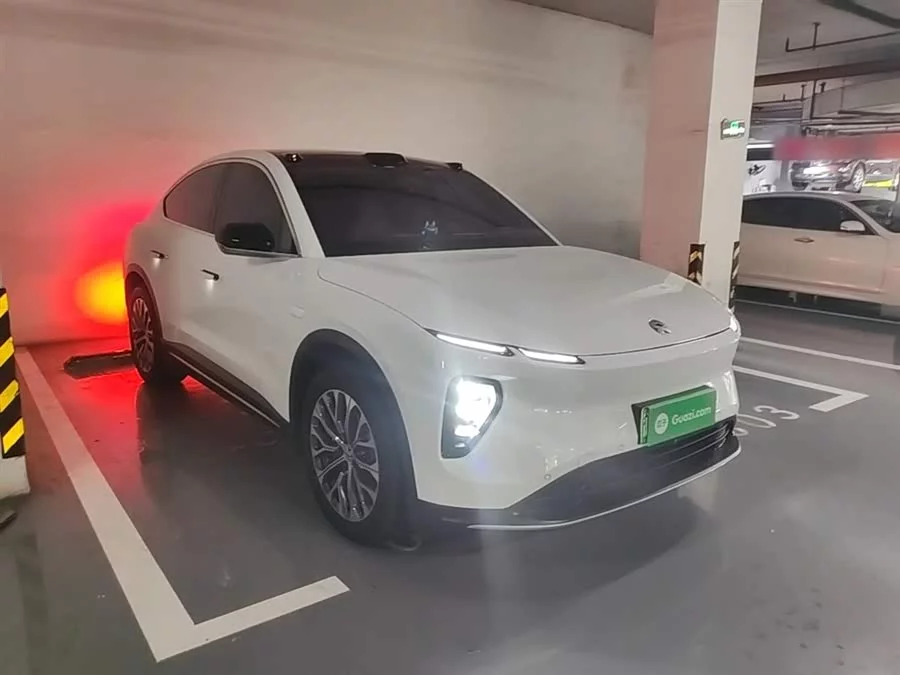 NIO EC6
