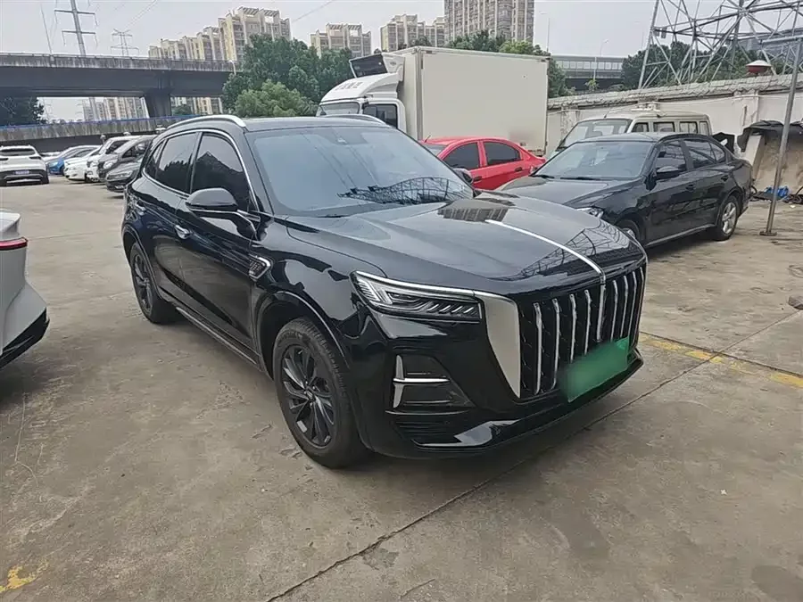Hongqi HS5