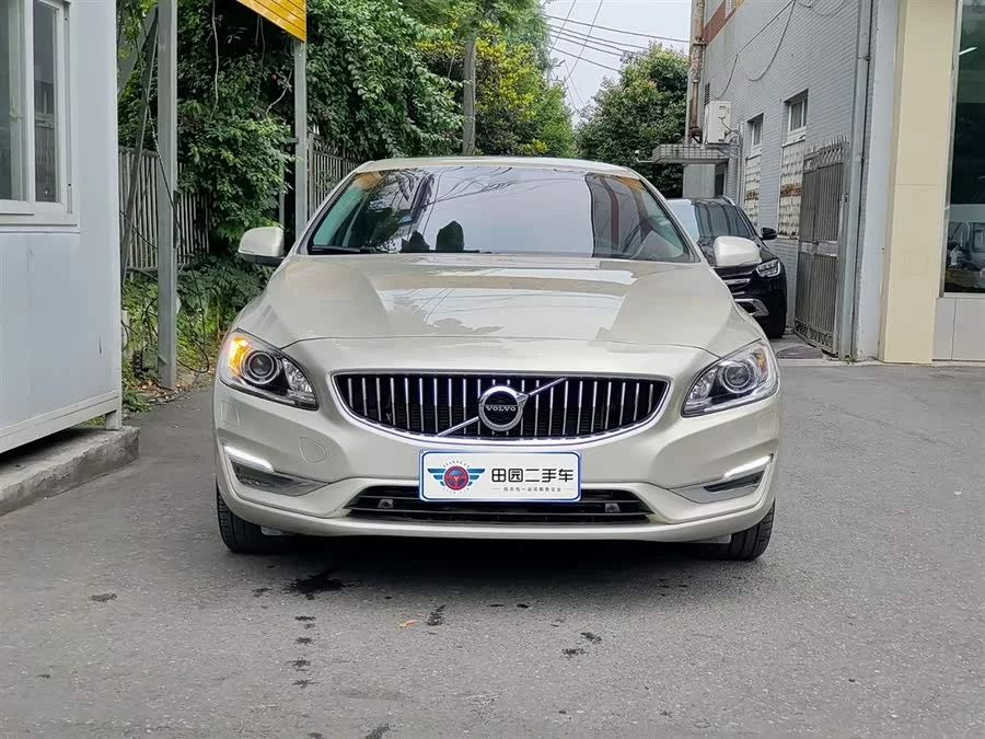 Volvo S60