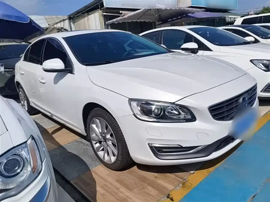 Volvo S60